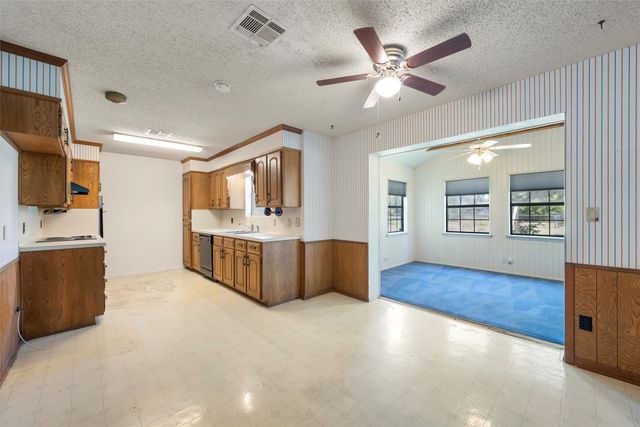 105 Melissa Street, Bruceville Eddy, TX 76524