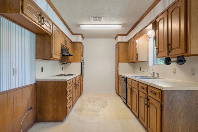 105 Melissa Street, Bruceville Eddy, TX 76524