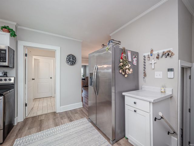 1929 Stringtown Road, Evansville, IN 47711