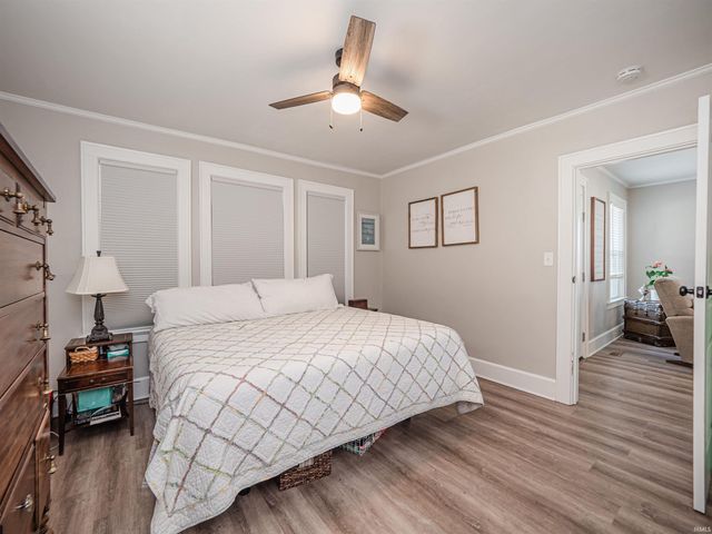 1929 Stringtown Road, Evansville, IN 47711