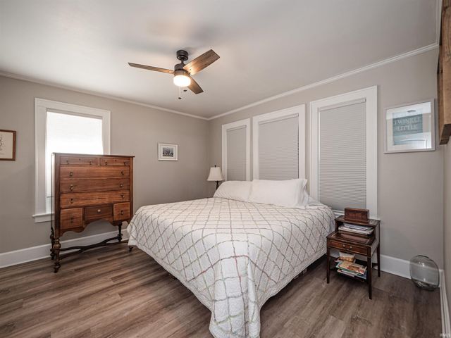 1929 Stringtown Road, Evansville, IN 47711