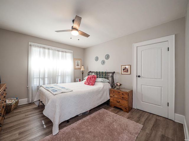 1929 Stringtown Road, Evansville, IN 47711