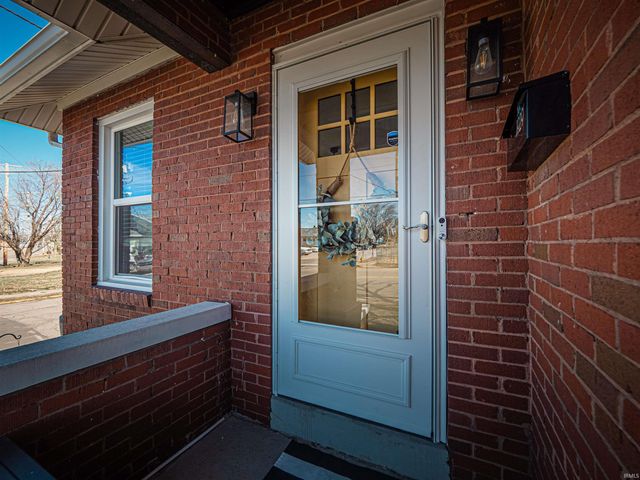 1929 Stringtown Road, Evansville, IN 47711