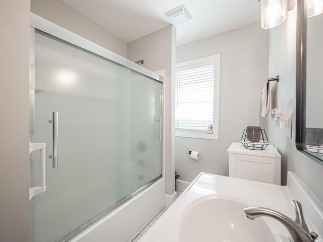 1929 Stringtown Road, Evansville, IN 47711