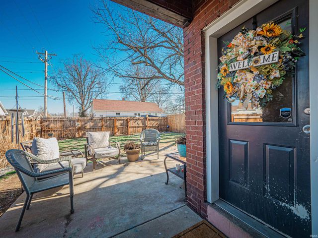 1929 Stringtown Road, Evansville, IN 47711