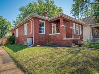 1929 Stringtown Road, Evansville, IN 47711