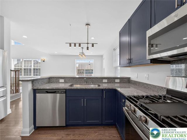 477 Newlins East, Forks Twp, PA 18040