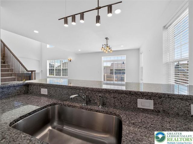 477 Newlins East, Forks Twp, PA 18040