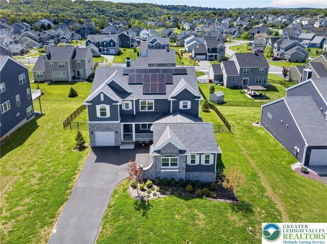477 Newlins East, Forks Twp, PA 18040