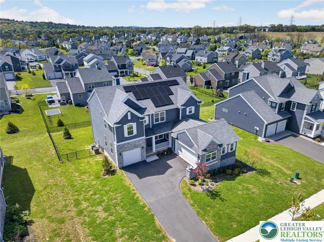 477 Newlins East, Forks Twp, PA 18040