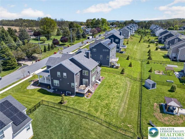 477 Newlins East, Forks Twp, PA 18040