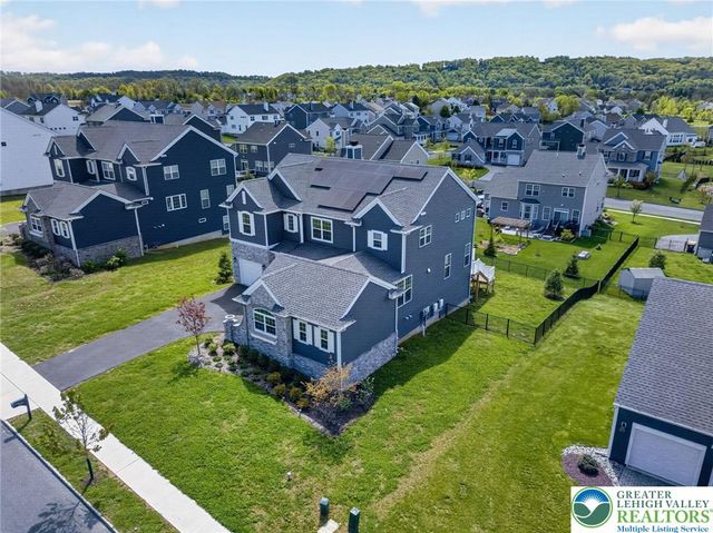 477 Newlins East, Forks Twp, PA 18040