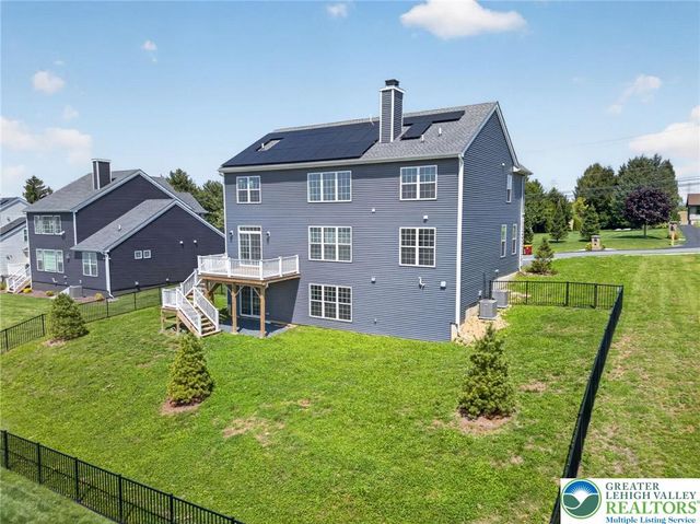 477 Newlins East, Forks Twp, PA 18040