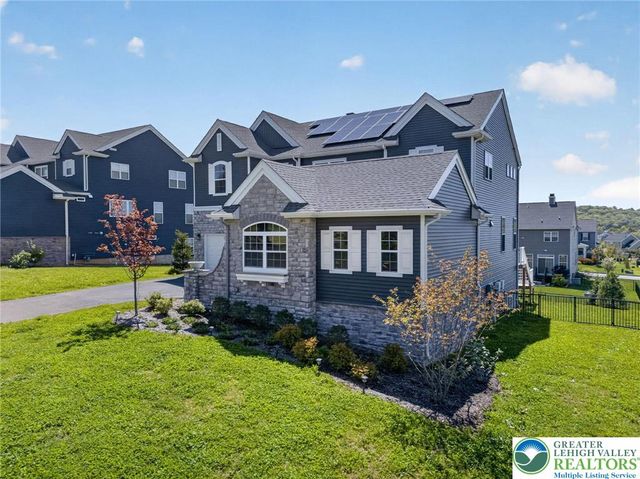 477 Newlins East, Forks Twp, PA 18040