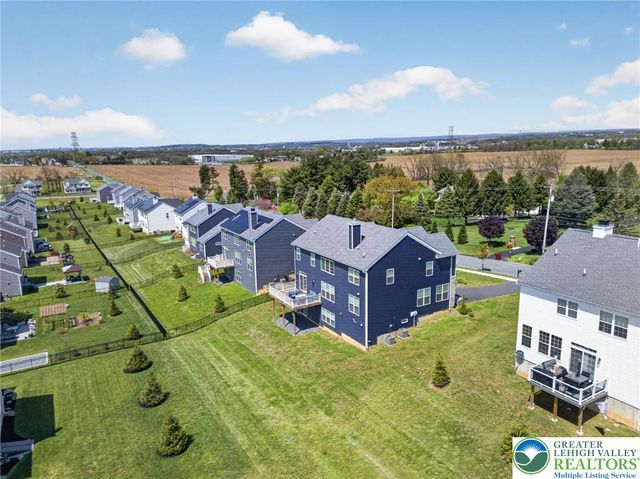 477 Newlins East, Forks Twp, PA 18040