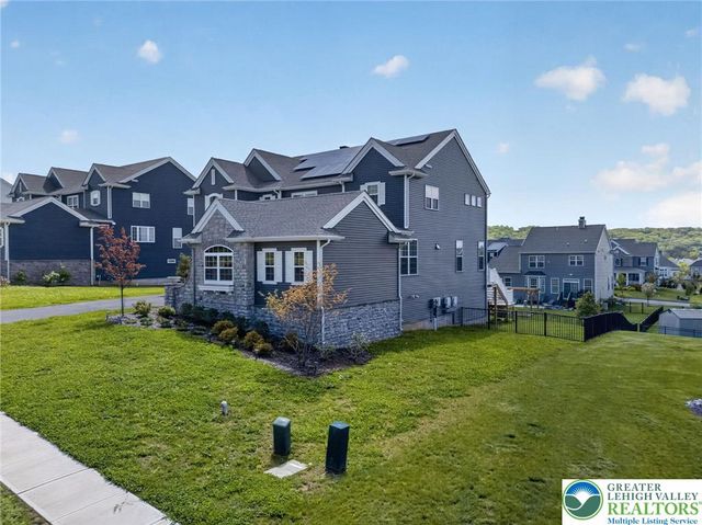 477 Newlins East, Forks Twp, PA 18040