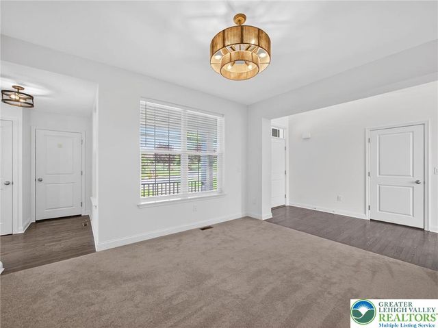 477 Newlins East, Forks Twp, PA 18040