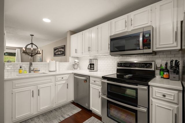 23 Stone Ridge Rd 23, Franklin, MA 02038
