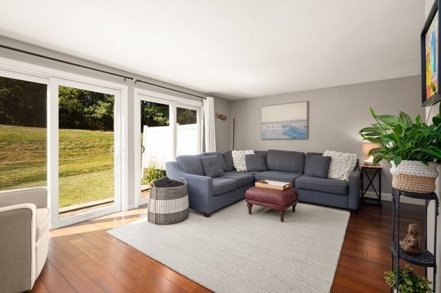 23 Stone Ridge Rd 23, Franklin, MA 02038