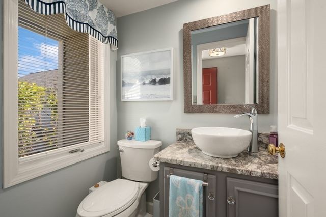 23 Stone Ridge Rd 23, Franklin, MA 02038