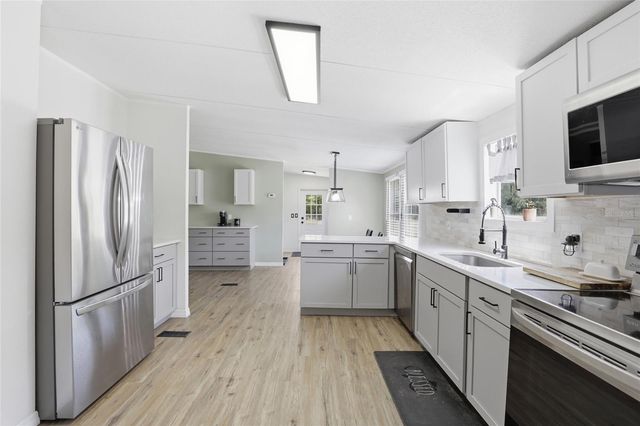 847 SW APPLEWOOD GLEN, Fort White, FL 32038