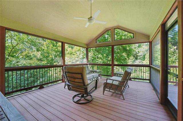 6112 N Mattox Road, Kansas City, MO 64151