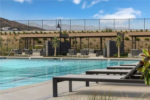 15862 Blue Copper Way, Fontana, CA 92336