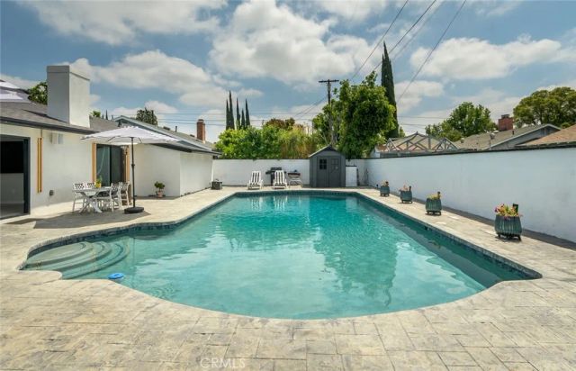 16964 Knapp Street, Northridge, CA 91343