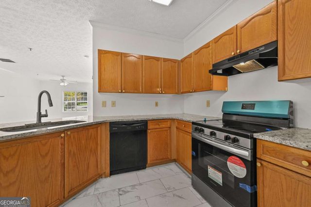 5090 LEESHIRE Leeshire Trce, Tucker, GA 30084