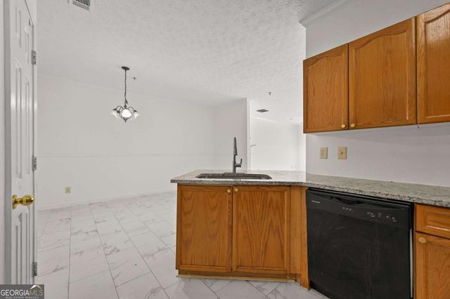 5090 LEESHIRE Leeshire Trce, Tucker, GA 30084