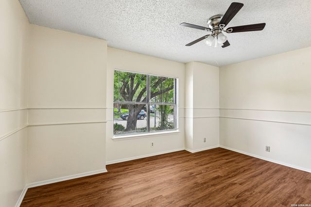 8142 MANDERLY PL, Converse, TX 78109