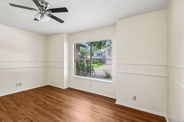 8142 MANDERLY PL, Converse, TX 78109