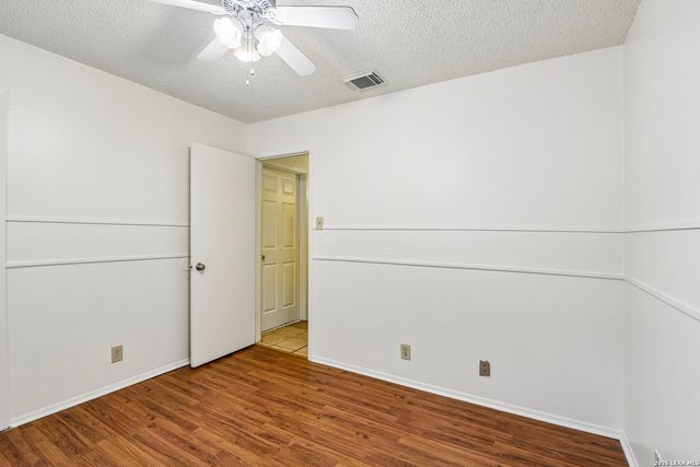 8142 MANDERLY PL, Converse, TX 78109