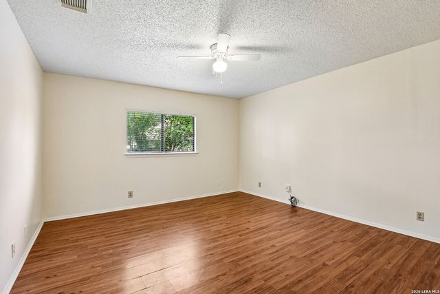 8142 MANDERLY PL, Converse, TX 78109