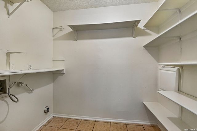 8142 MANDERLY PL, Converse, TX 78109