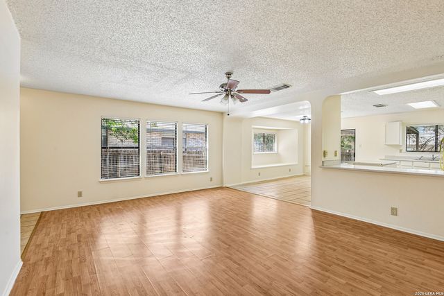 8142 MANDERLY PL, Converse, TX 78109