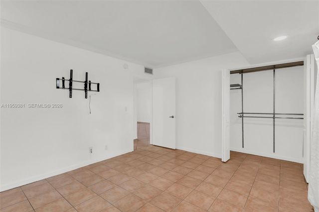 6707 N Kendall Dr 105, Pinecrest, FL 33156