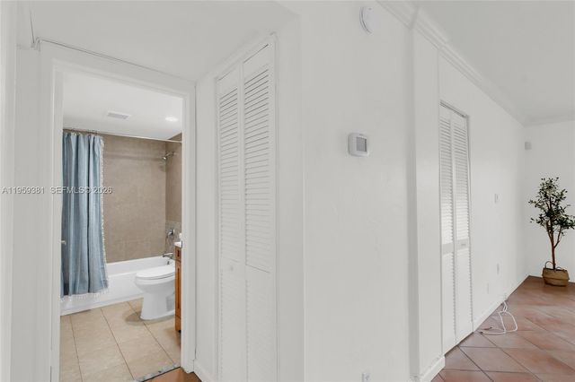 6707 N Kendall Dr 105, Pinecrest, FL 33156