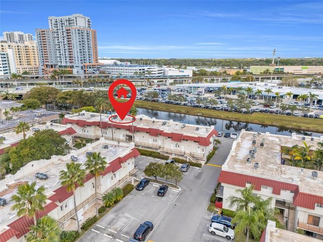 6707 N Kendall Dr 105, Pinecrest, FL 33156