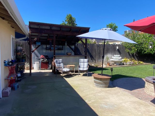 13163 Barnes Ave, Waterford, CA 95386