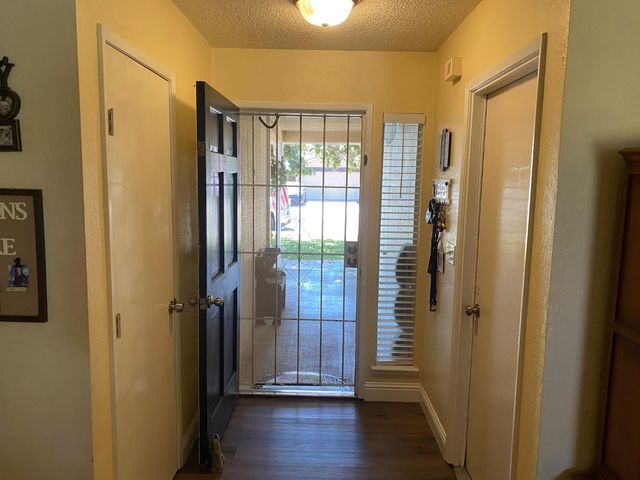 13163 Barnes Ave, Waterford, CA 95386