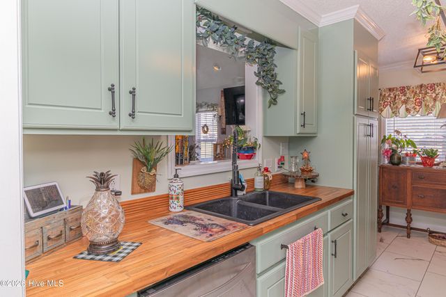 102 Wesley Drive, Goldsboro, NC 27534