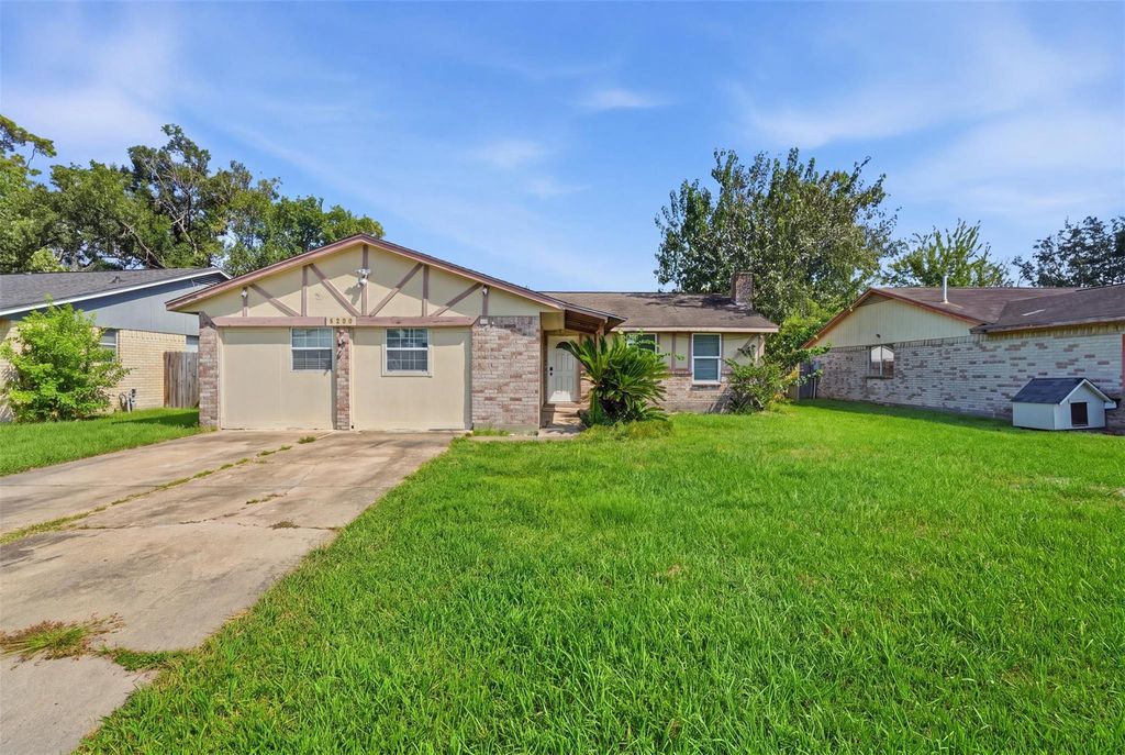 2626 John Ralston Road, Houston, TX 77013