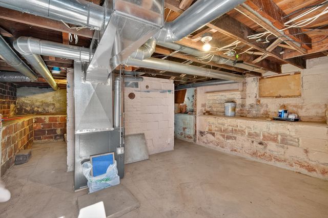 903 Walnut Street, Melcher Dallas, IA 50163