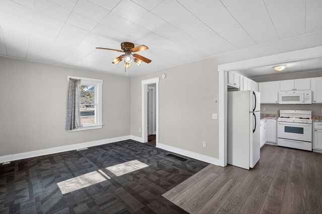 903 Walnut Street, Melcher Dallas, IA 50163