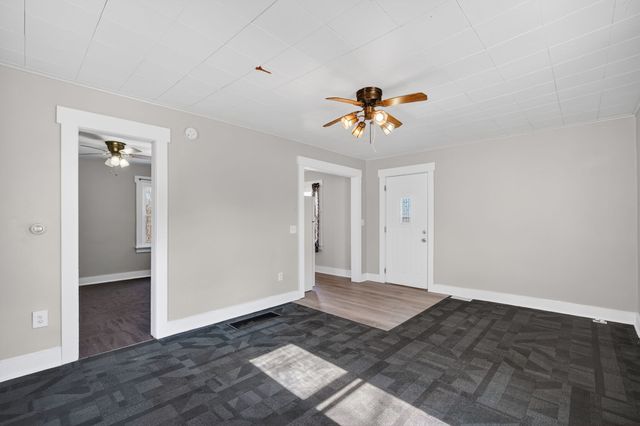 903 Walnut Street, Melcher Dallas, IA 50163