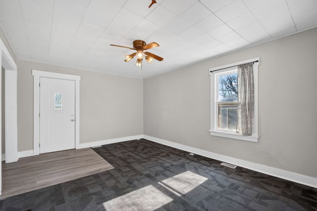 903 Walnut Street, Melcher Dallas, IA 50163