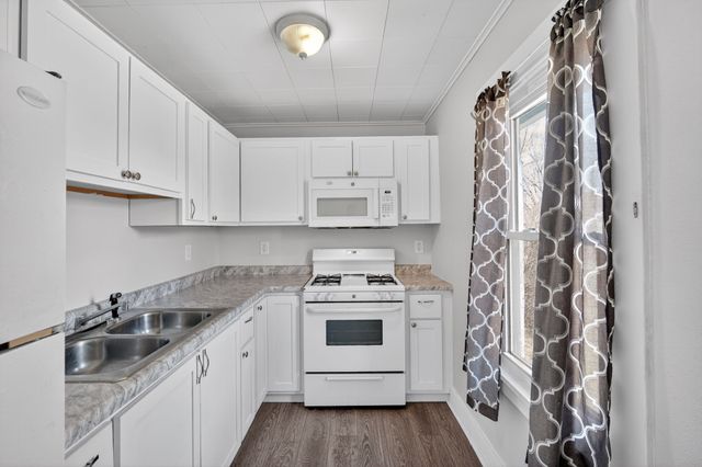 903 Walnut Street, Melcher Dallas, IA 50163