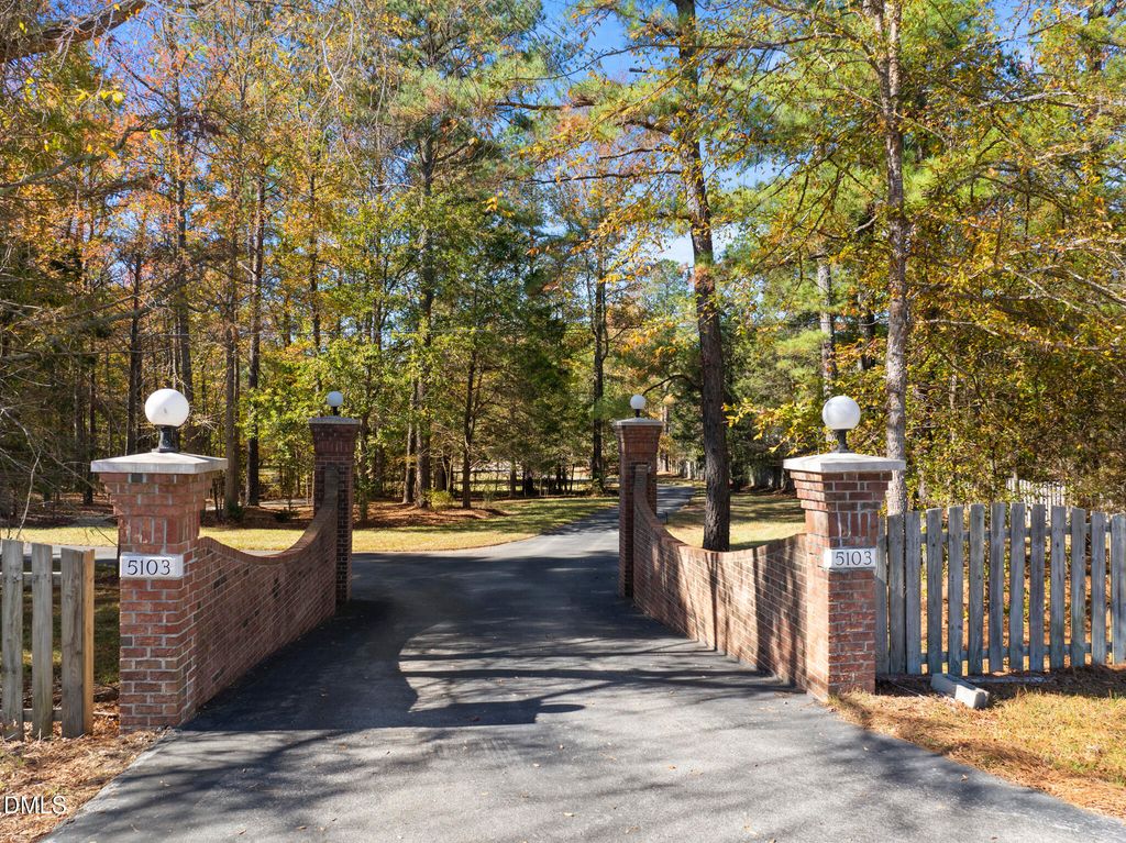 5103 Pulley Town Road, Zebulon, NC 27597