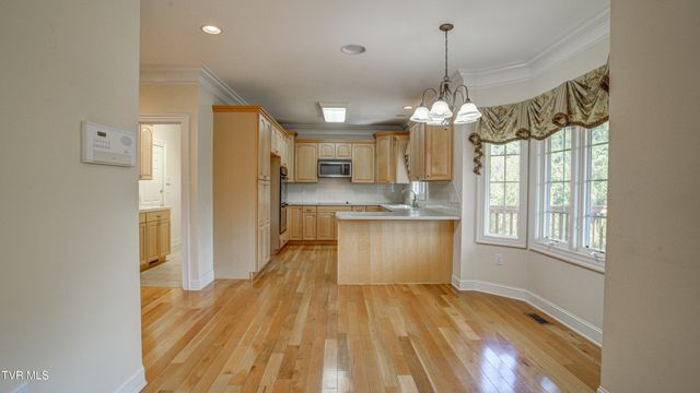 2005 Brentford Lane, Kingsport, TN 37664